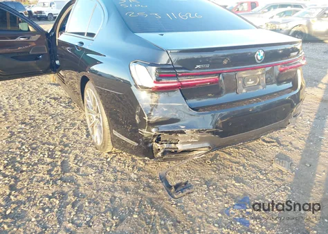 2020 BMW 750I xDrive z USA, uszkodzony, nr VIN WBA7U2C00LCD53500